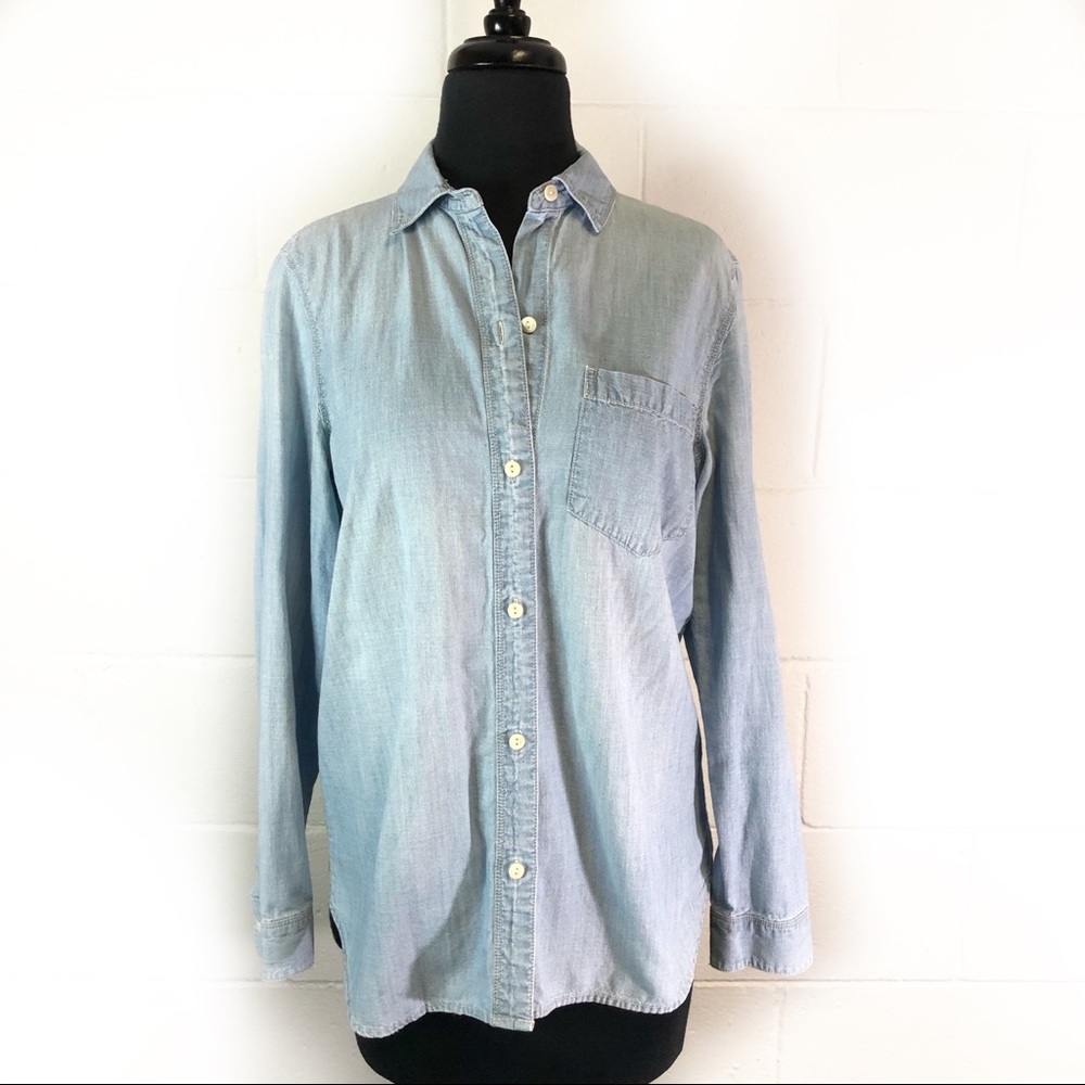Madewell Classic Blue Boyfriend Style Button Up Shirt